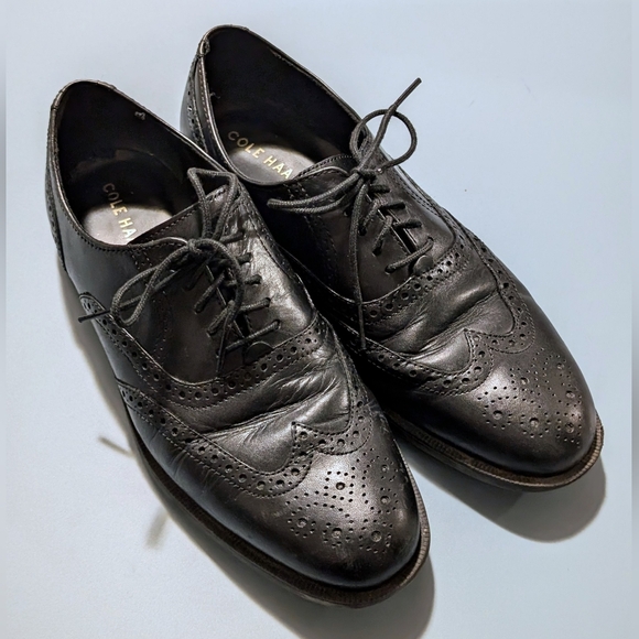 Cole Haan men's black oxford wingtip, 8.5 - Picture 1 of 6